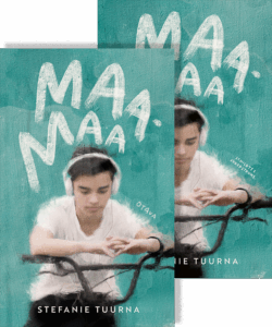 Kaksi kansikuvaa. Nuori poika kuulokkeet korvillaan nojaa pyörän ohjaustankoon.